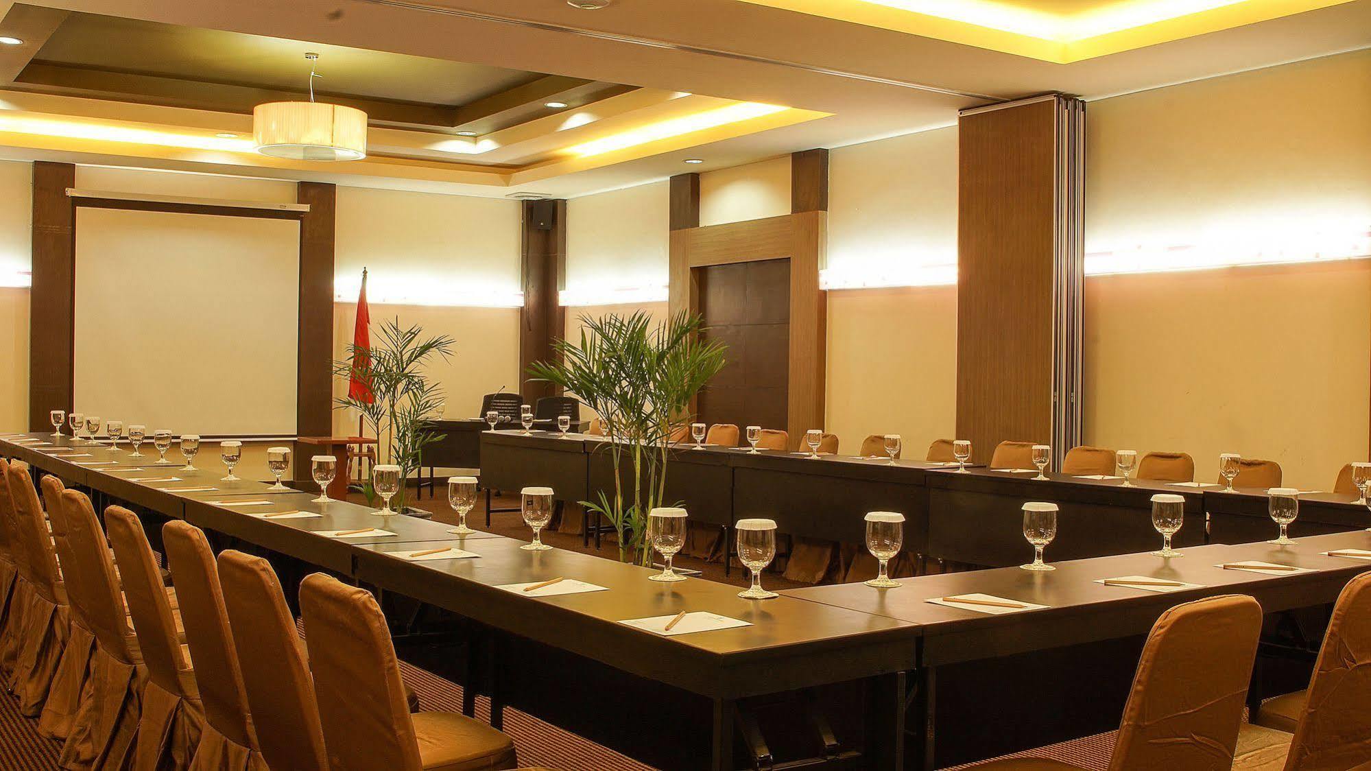 Sofyan Hotel Soepomo Jakarta Exteriér fotografie